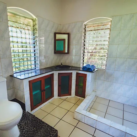 Gaia'S Garden Guest House Auroville Room photo