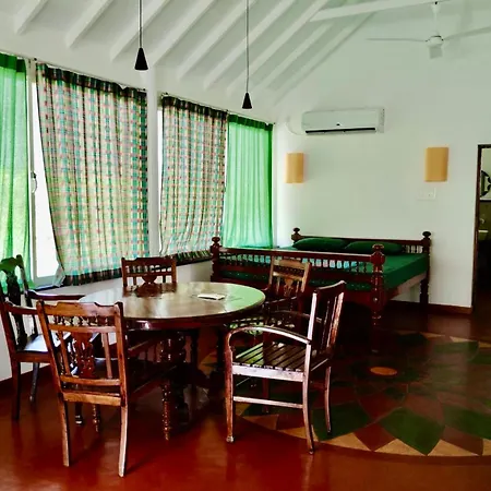 Gaia'S Garden Guest House Auroville Room photo